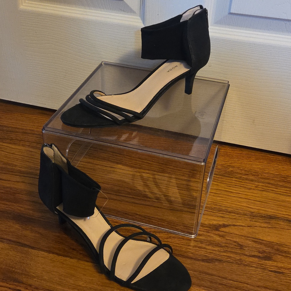 Pelle Moda Black Women's Heels 10